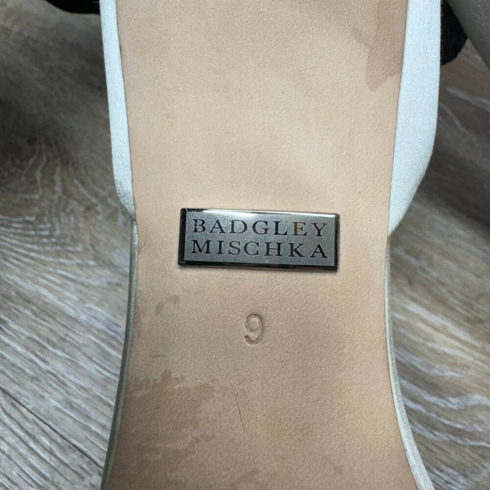 Badgley Mischka Cream Satin D'orsay Heels Women's Size 9 - Picture 5 of 7